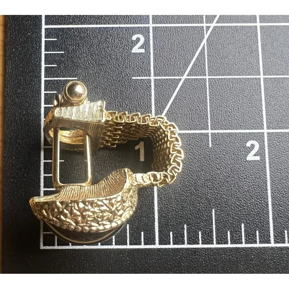 Vintage Swank Cufflinks Gold-Tone Mesh Wraparound Brown Cats Eye Stone MCM